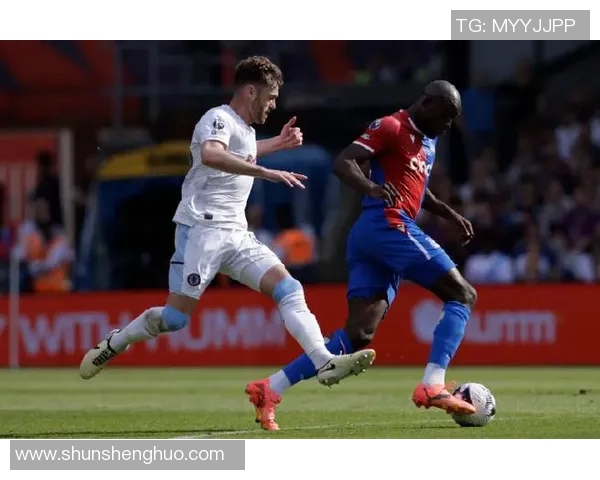 英超激战阿斯顿维拉主场迎战水晶宫争夺关键三分的精彩对决